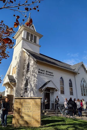 First Street Bible Church